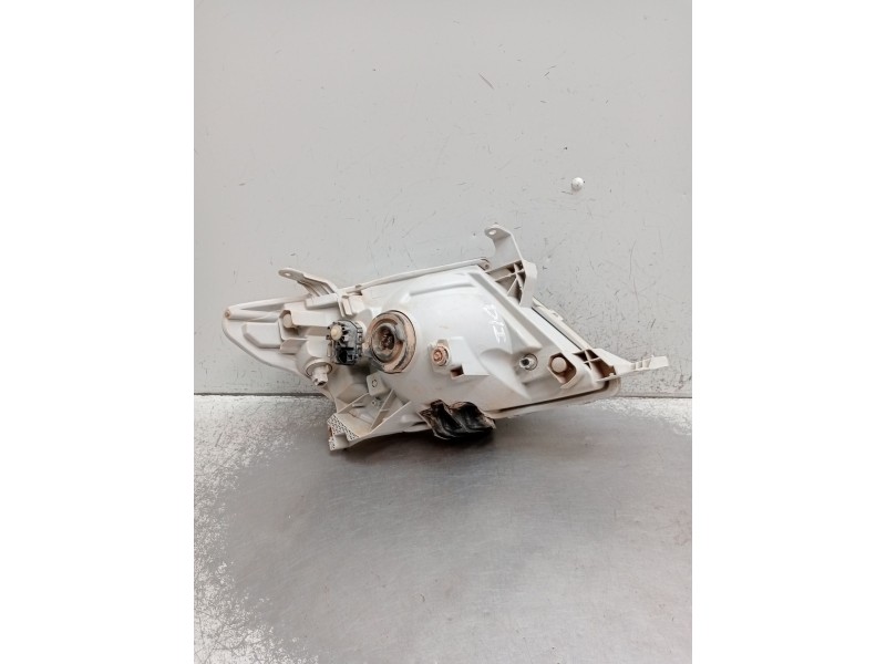 Recambio de faro izquierdo para toyota hilux vii pick-up (_n1_, _n2_, _n3_) 2.5 d-4d 4wd (kun25_) referencia OEM IAM  OJO VER FO