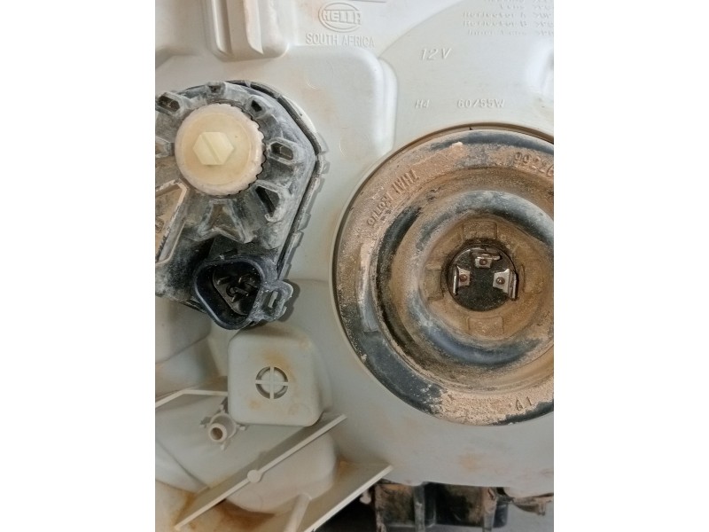 Recambio de faro izquierdo para toyota hilux vii pick-up (_n1_, _n2_, _n3_) 2.5 d-4d 4wd (kun25_) referencia OEM IAM  OJO VER FO