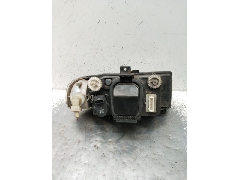 Recambio de faro izquierdo para seat ibiza ii (6k1) 1.9 d referencia OEM IAM   