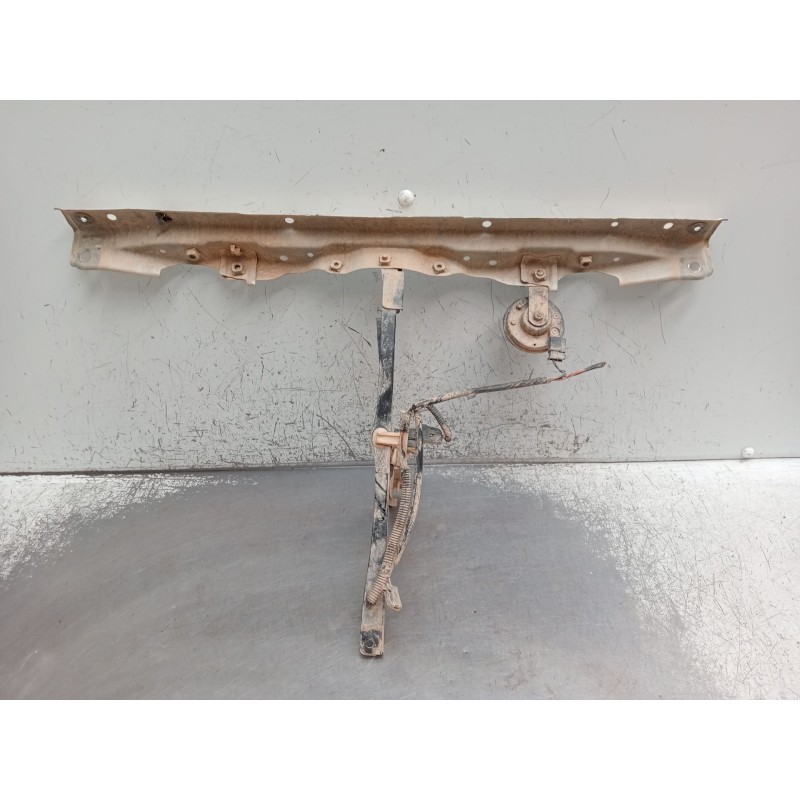 Recambio de panel frontal para toyota hilux vii pick-up (_n1_, _n2_, _n3_) 2.5 d-4d 4wd (kun25_) referencia OEM IAM   2006