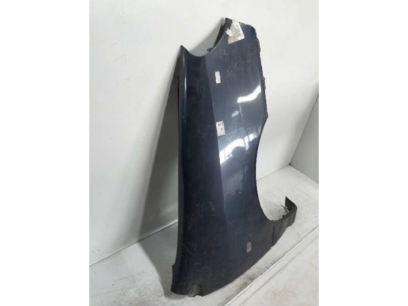 Recambio de aleta delantera derecha para kia carens referencia OEM IAM   