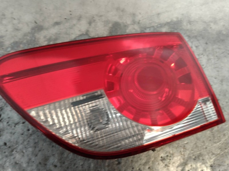 Recambio de piloto trasero derecho interior para seat altea xl (5p5) reference referencia OEM IAM 5P8945094D  