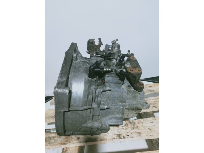 Recambio de caja cambios para alfa romeo 159 (140) 2.4 jtdm 20v ti referencia OEM IAM F40 R 09022879J2 