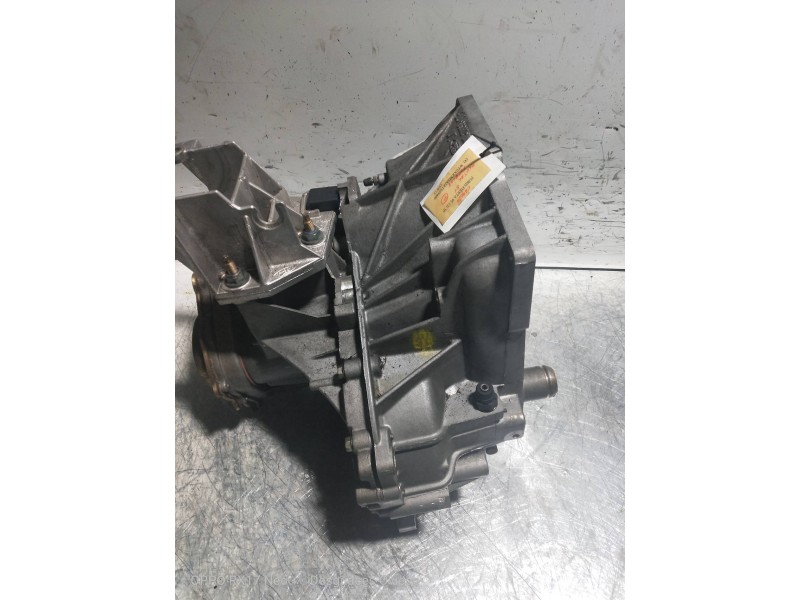 Recambio de caja cambios para ford fiesta berlina 1.3 cat (endura-e) referencia OEM IAM 96WTAC  