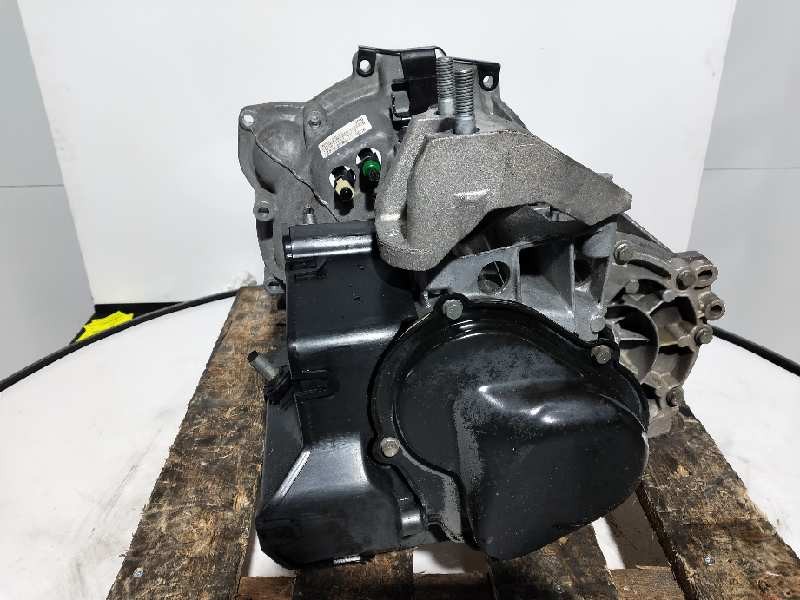 Recambio de caja cambios para ford fiesta (cb1) ambiente referencia OEM IAM 8A6R7002CA TTFD0 010609 103512