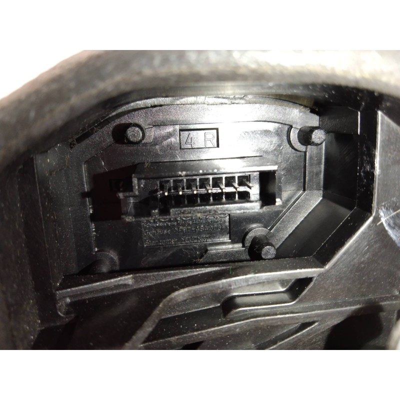 Recambio de motor cierre centralizado delantero derecho para bmw serie 1 berlina (e81/e87) 118d referencia OEM IAM   5P