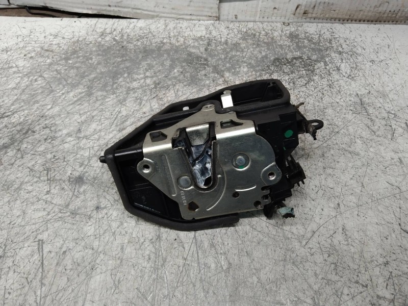 Recambio de motor cierre centralizado delantero izquierdo para bmw serie 1 berlina (e81/e87) 118d referencia OEM IAM   5P