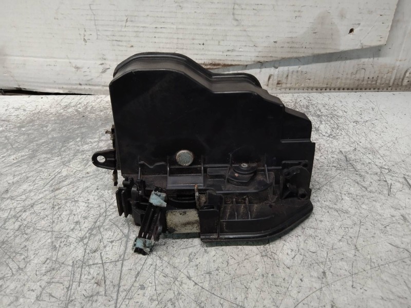 Recambio de motor cierre centralizado delantero izquierdo para bmw serie 1 berlina (e81/e87) 118d referencia OEM IAM   5P