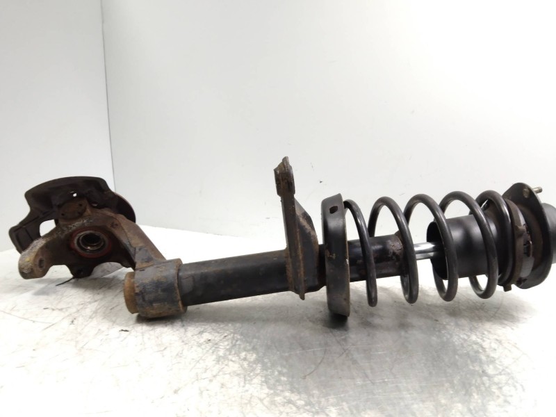 Recambio de mangueta delantera izquierda para opel astra f berlina 1.6 16v referencia OEM IAM   