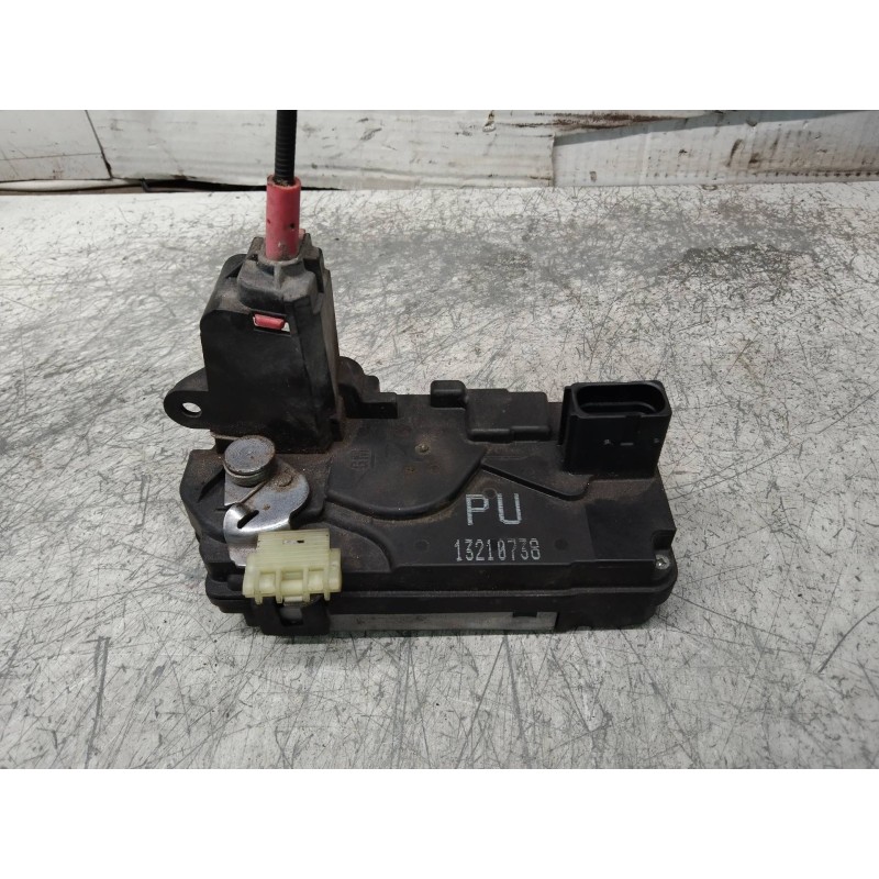 Recambio de motor cierre centralizado trasero derecho para opel astra h caravan energy referencia OEM IAM 13210738  5P