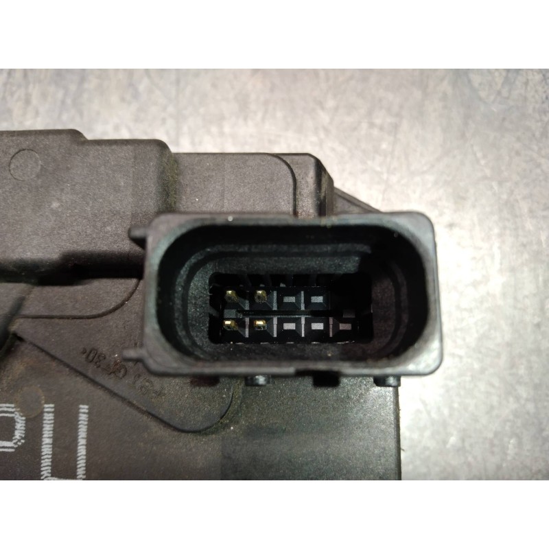 Recambio de motor cierre centralizado trasero derecho para opel astra h caravan energy referencia OEM IAM 13210738  5P