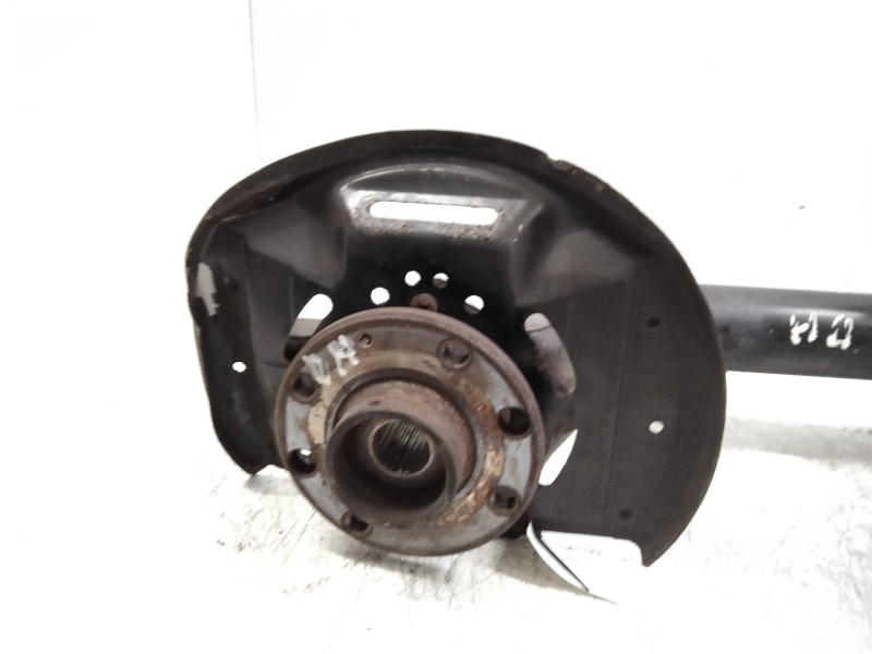 Recambio de mangueta delantera derecha para opel kadett e 1.3 referencia OEM IAM   