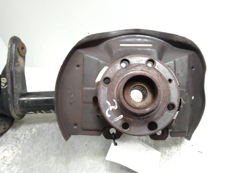 Recambio de mangueta delantera izquierda para opel kadett e 1.3 referencia OEM IAM   