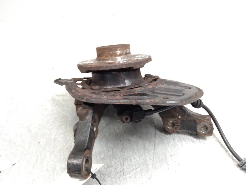 Recambio de mangueta delantera izquierda para opel meriva 1.6 16v referencia OEM IAM   