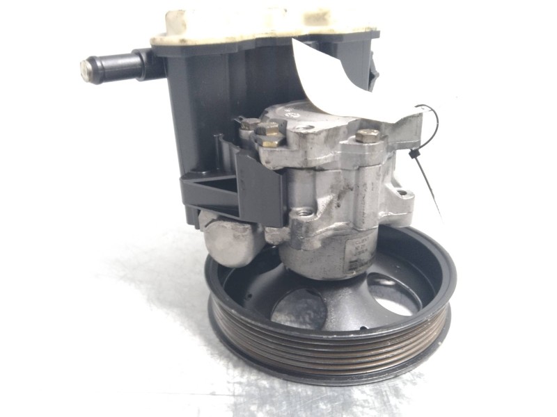 Recambio de bomba direccion para opel vectra b berlina 1.8 16v cat referencia OEM IAM 7691900113 90576809 