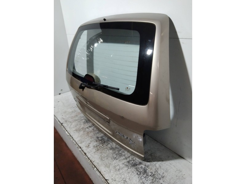 Recambio de porton trasero para kia carnival ii 2.9 cdri ex referencia OEM IAM   