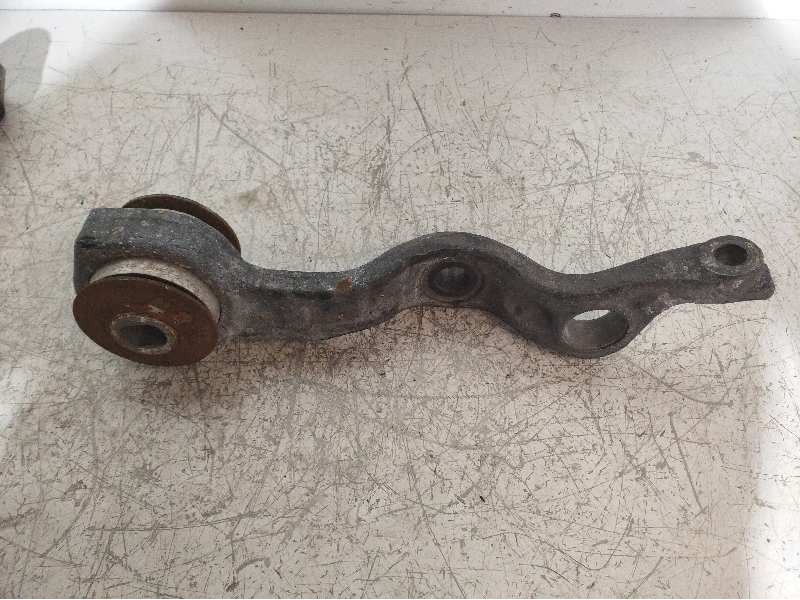 Recambio de brazo suspension inferior delantero derecho para mercedes clase sl (w230) roadster 500 (230.475) referencia OEM IAM 