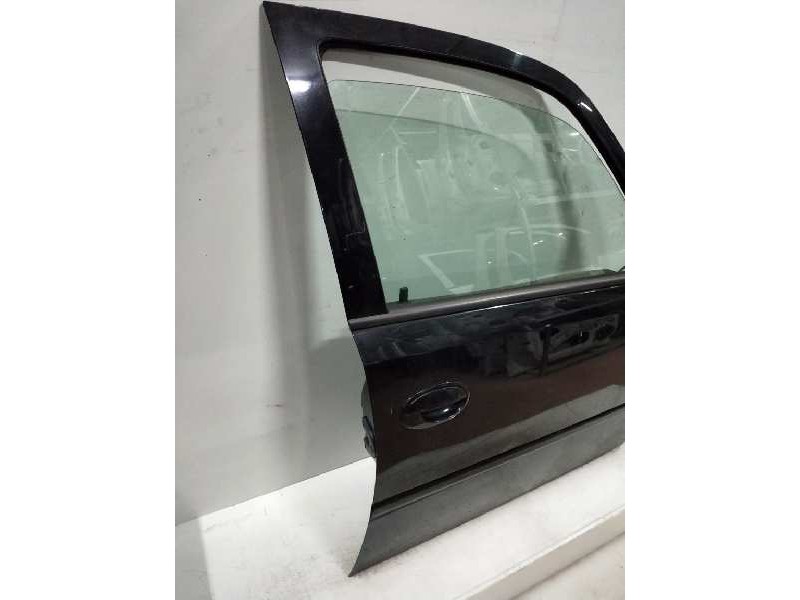 Recambio de puerta delantera derecha para opel meriva 1.7 16v cdti referencia OEM IAM   