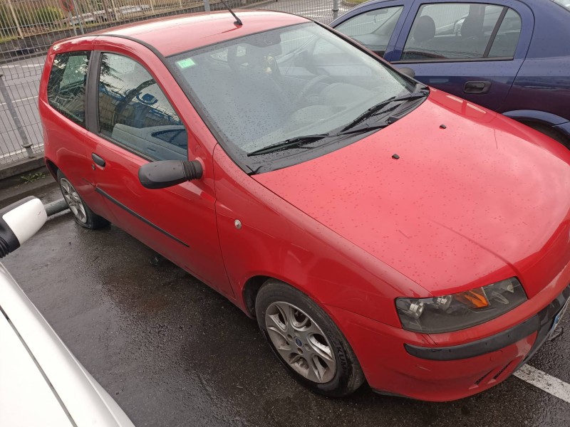 fiat punto berlina (188) del año 2001