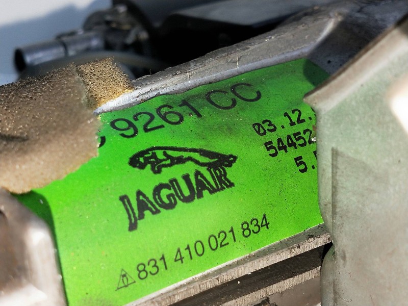 Recambio de columna direccion para jaguar xj 3.2 v8 32v cat referencia OEM IAM 831410021834  