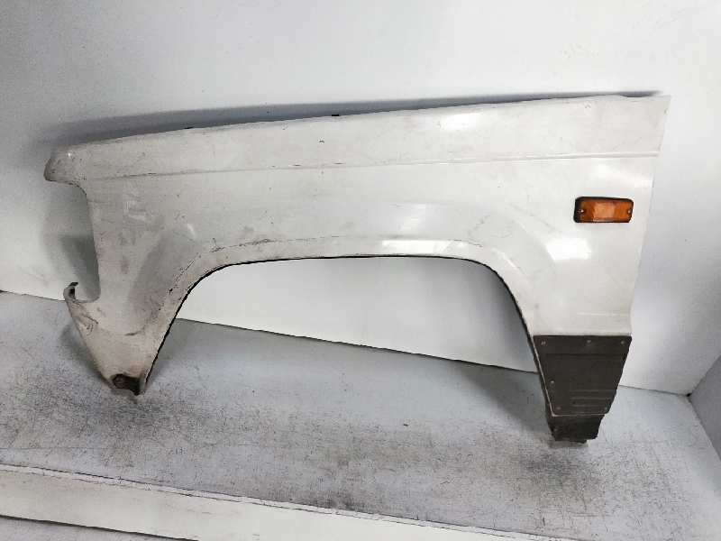 Recambio de aleta delantera izquierda para isuzu trooper referencia OEM IAM   