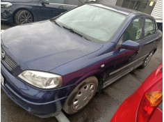 opel astra g berlina del año 2000