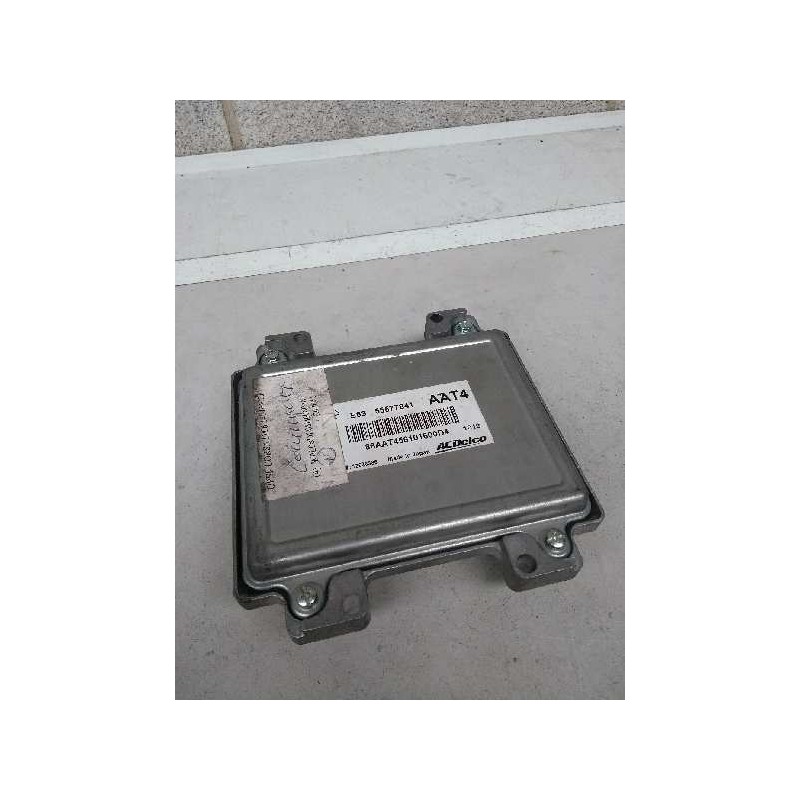 Recambio de centralita motor uce para opel corsa d referencia OEM IAM 55577841 AAT4 12636386
