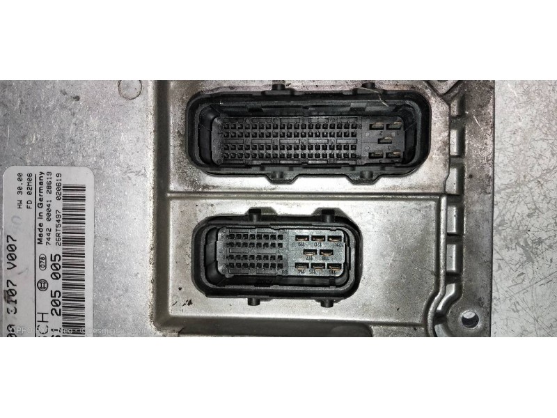 Recambio de centralita motor uce para smart coupe 0.6 turbo cat referencia OEM IAM 0261205005 0003107V007 