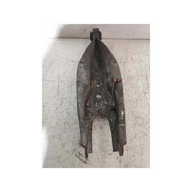 Recambio de brazo suspension inferior trasero izquierdo para mercedes clase sl (w230) roadster 500 (230.475) referencia OEM IAM 