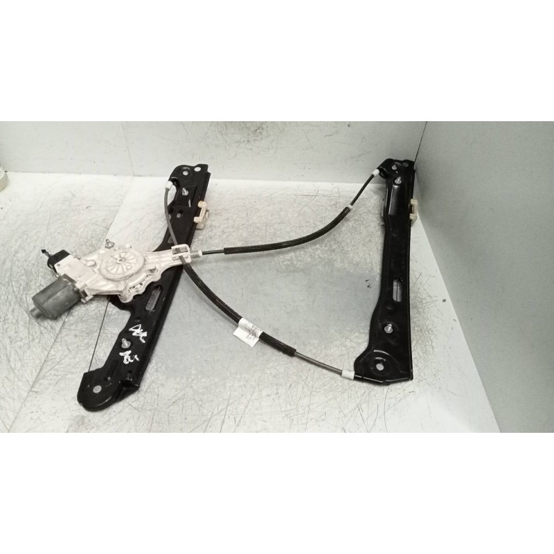 Recambio de elevalunas delantero derecho para bmw serie 1 berlina (e81/e87) 120d referencia OEM IAM 7067796S 7138466E 5P