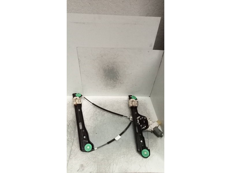 Recambio de elevalunas delantero derecho para bmw serie 1 berlina (e81/e87) 120d referencia OEM IAM 7067796S 7138466E 5P