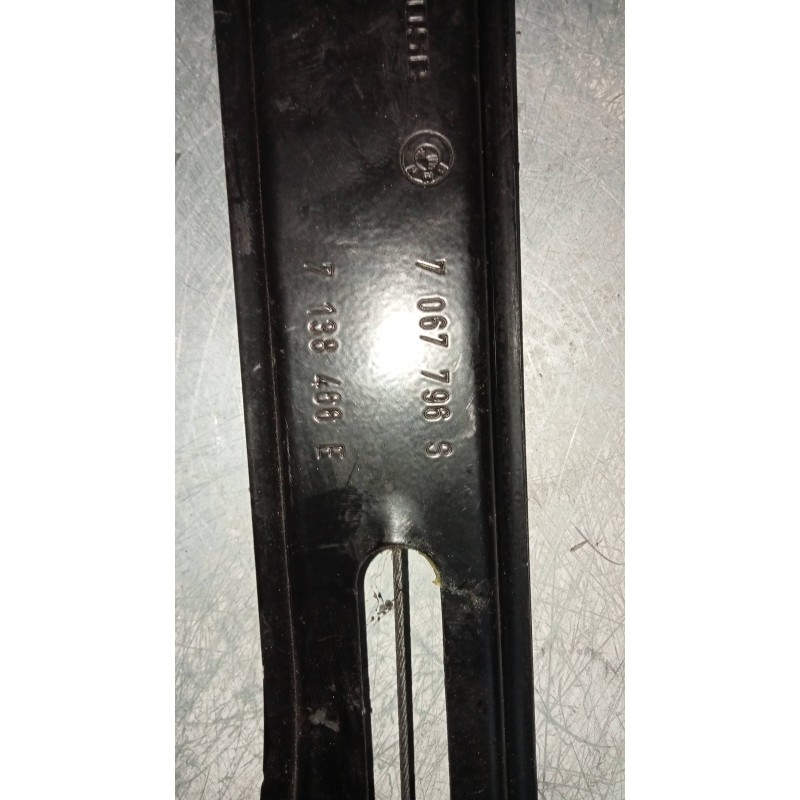 Recambio de elevalunas delantero derecho para bmw serie 1 berlina (e81/e87) 120d referencia OEM IAM 7067796S 7138466E 5P