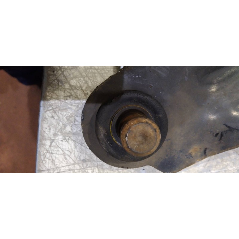 Recambio de brazo suspension inferior delantero derecho para renault megane ii berlina 5p luxe dynamique referencia OEM IAM   