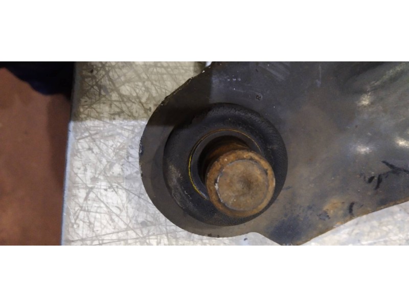 Recambio de brazo suspension inferior delantero derecho para renault megane ii berlina 5p luxe dynamique referencia OEM IAM   