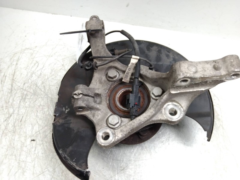 Recambio de mangueta delantera izquierda para opel insignia sports tourer 2.0 16v cdti referencia OEM IAM   