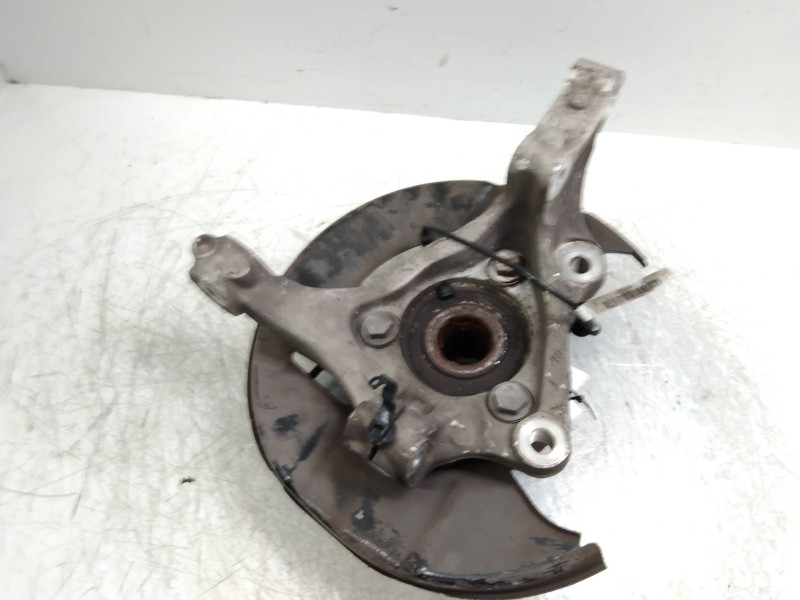 Recambio de mangueta delantera izquierda para opel insignia berlina 2.0 16v cdti referencia OEM IAM   