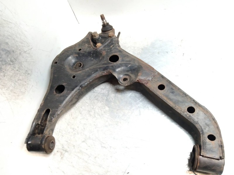 Recambio de brazo suspension inferior delantero derecho para santana 300 20hdi referencia OEM IAM   