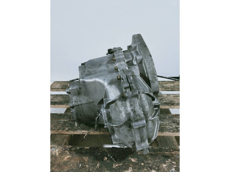 Recambio de caja cambios para smart coupe 0.6 turbo cat referencia OEM IAM 0003202V017 02030340697 AUTOMAT