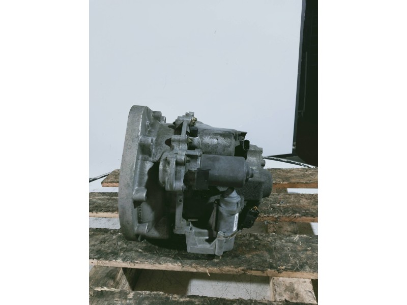 Recambio de caja cambios para smart coupe 0.6 turbo cat referencia OEM IAM 0003202V017 02030340697 AUTOMAT