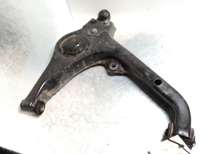 Recambio de brazo suspension inferior delantero izquierdo para santana 350 1.6 hdi referencia OEM IAM   