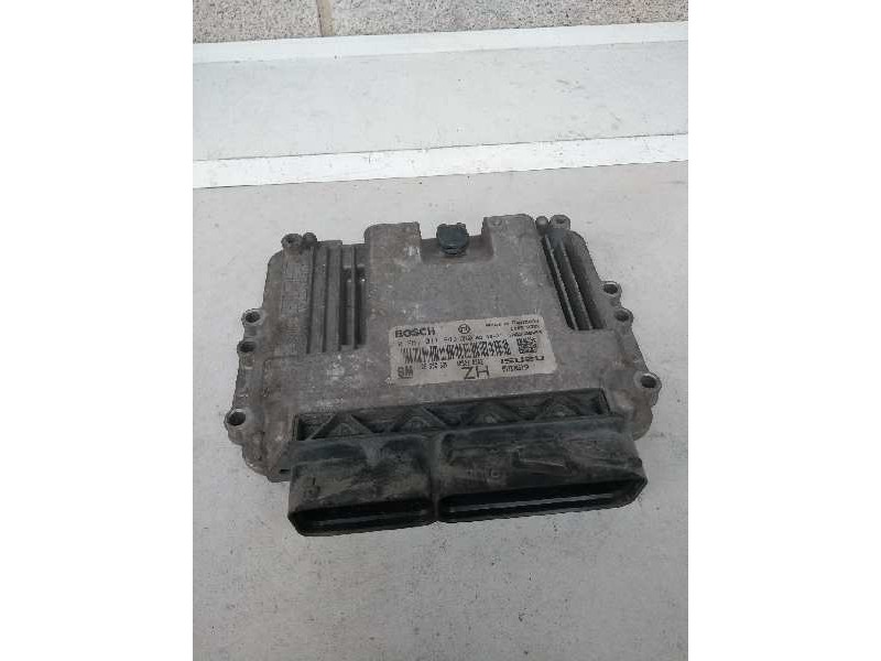 Recambio de centralita motor uce para opel astra h berlina 1.7 16v cdti referencia OEM IAM 0281011943 55556829 ZH 8973785712
