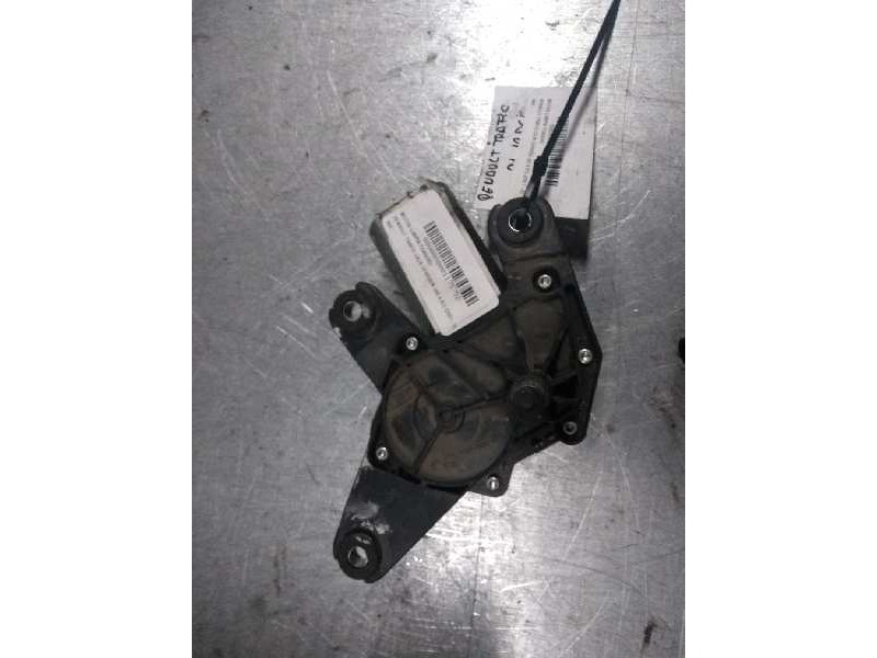 Recambio de motor limpia trasero para renault trafic caja cerrada (ab 4.01) referencia OEM IAM  IZQUIERDO 