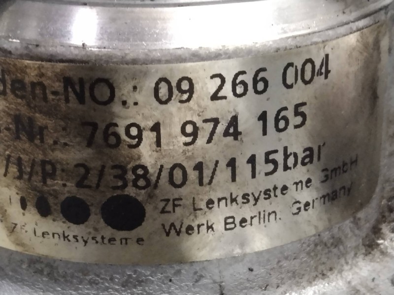 Recambio de bomba direccion para opel omega b referencia OEM IAM 7691974165  