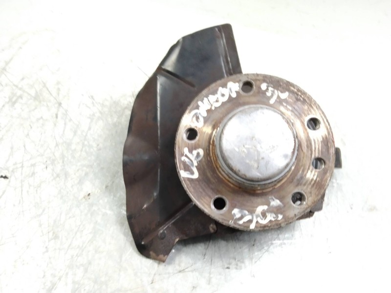 Recambio de mangueta delantera derecha para opel omega b 3.0 v6 cat (x 30 xe) referencia OEM IAM   