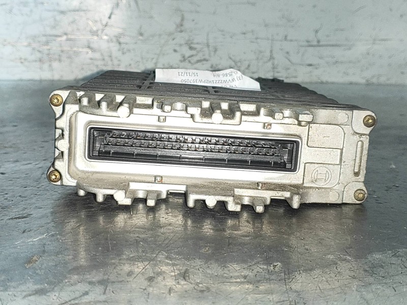 Recambio de centralita motor uce para volkswagen golf iii berlina (1h1) gl referencia OEM IAM 0261200784 1H0907311H 