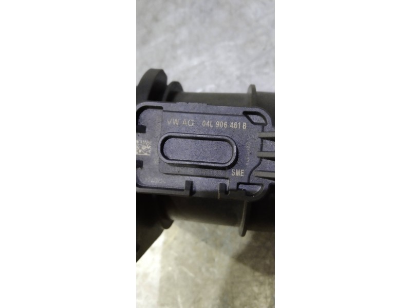 Recambio de caudalimetro para volkswagen golf vii lim. advance bluemotion referencia OEM IAM 04L906461B  