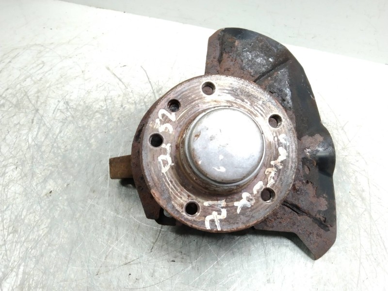 Recambio de mangueta delantera izquierda para opel omega b 2.5 turbodiesel (x 25 td / u 25 td / l93) referencia OEM IAM   