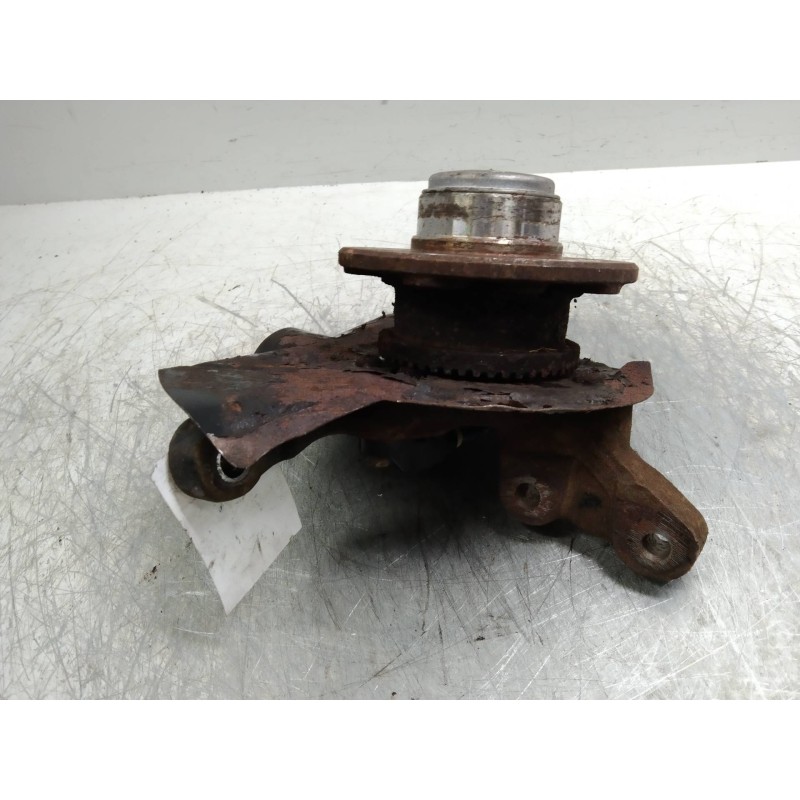 Recambio de mangueta delantera izquierda para opel omega b 2.5 turbodiesel (x 25 td / u 25 td / l93) referencia OEM IAM   