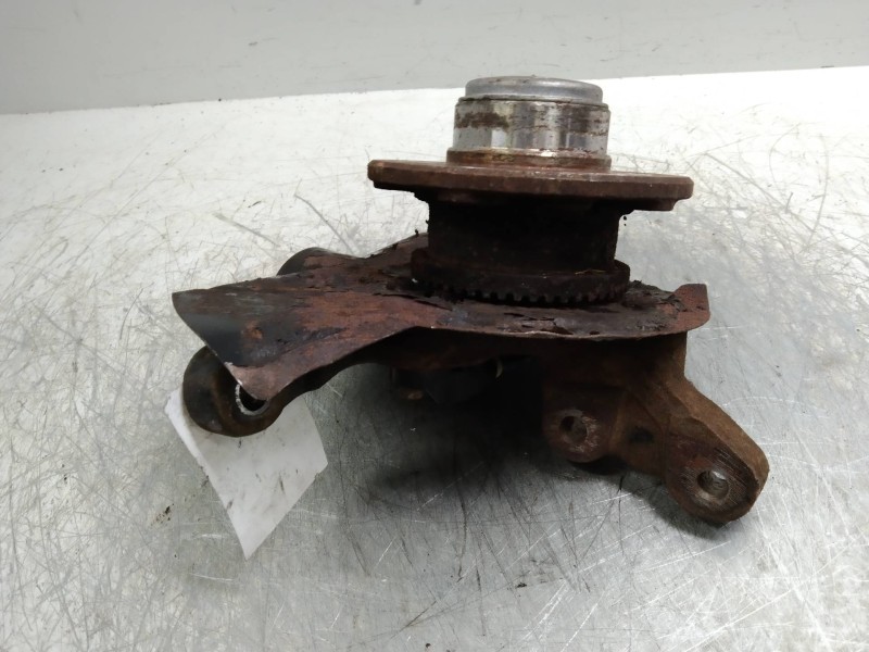 Recambio de mangueta delantera izquierda para opel omega b 2.5 turbodiesel (x 25 td / u 25 td / l93) referencia OEM IAM   