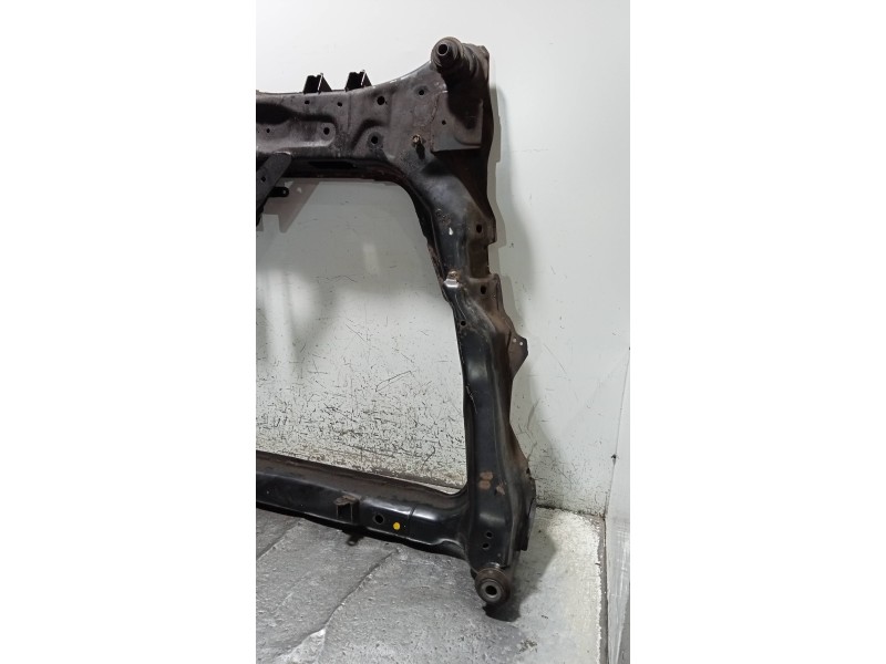 Recambio de puente delantero para nissan x-trail (t32) acenta referencia OEM IAM   LA CUNA